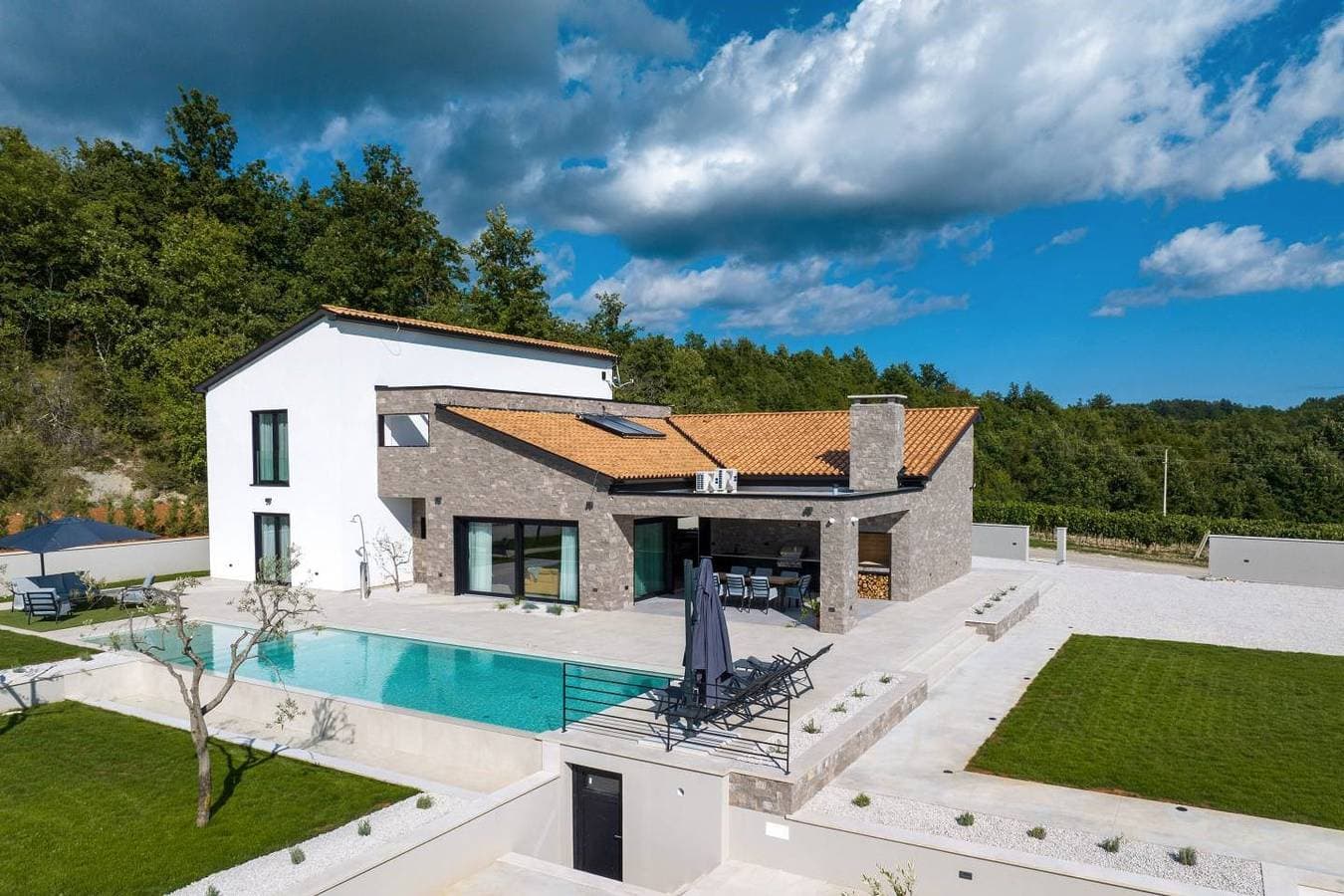 Villa Angelina – Luxusvilla mit Pool (Flachwasserbereich) und Medienraum 1