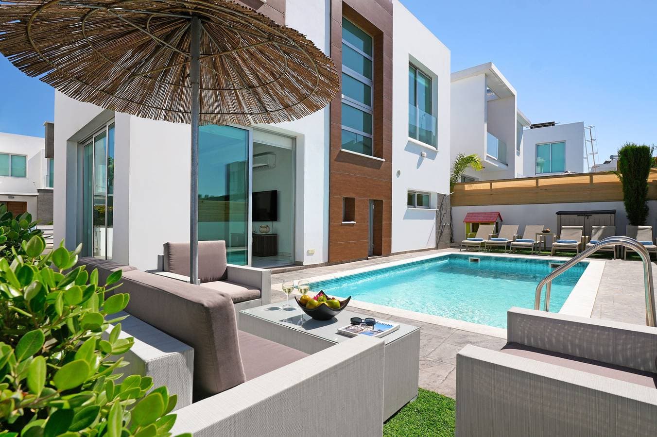 Foto 6 von 40: Villa für 6 Personen mit Garten
