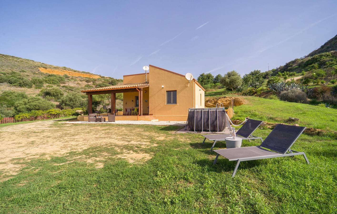 Foto 4 von 35: Apartment mit Meerblick, Pool und Terrasse