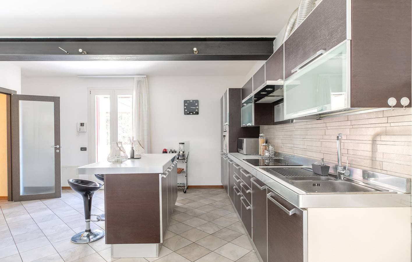 Foto 10 von 46: Modernes Apartment mit Pool und Terrasse in Teolo