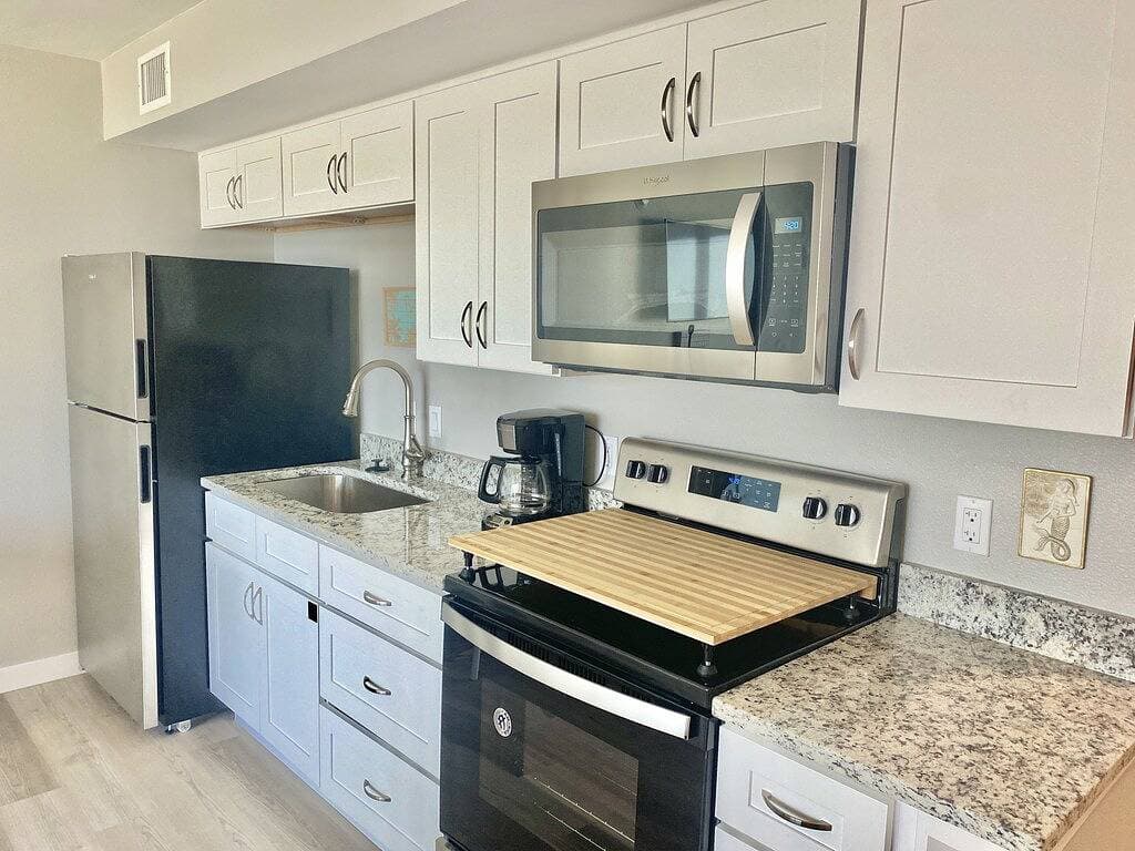 Foto 4 von 16: Sandcastle Condominium Unit 526