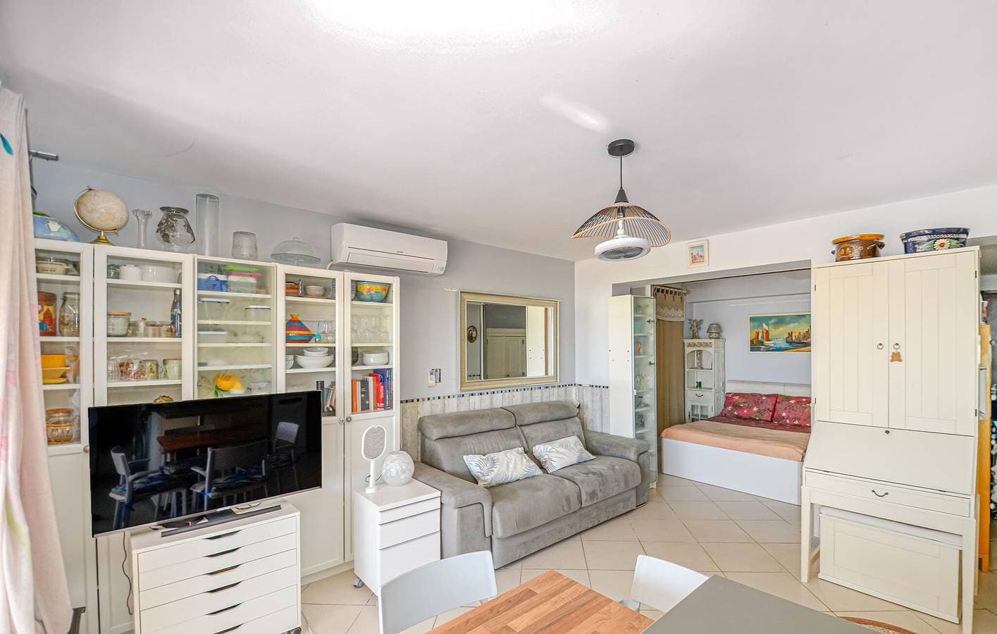 Foto 4 von 28: Apartment mit Meerblick, Wifi, AC, Parkplatz und Terrasse - 800m zum Strand