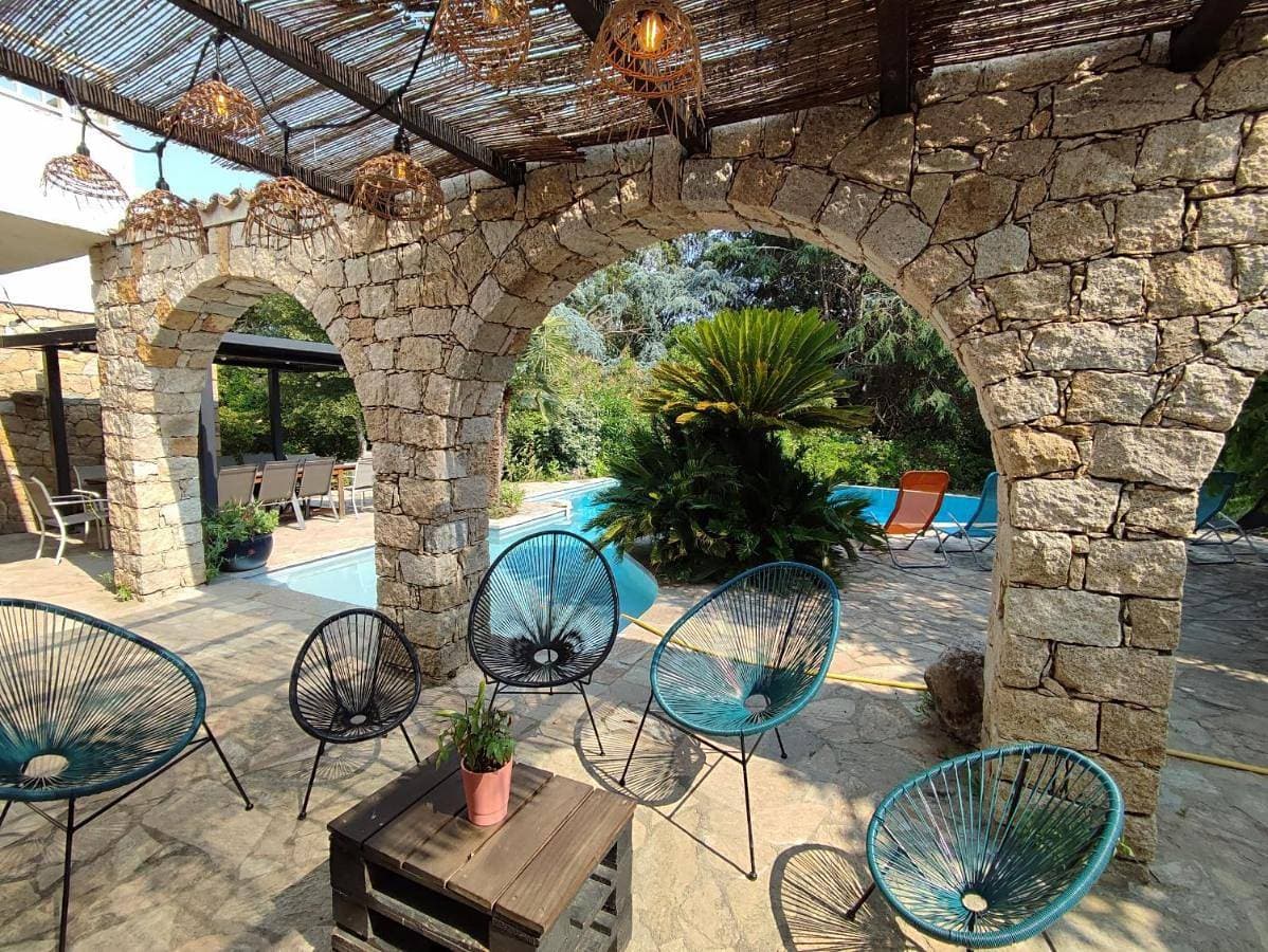 Villa A CASA DI FICU à 14kms d'Ajaccio et des plages avec Piscine Jacuzzi Pétanque Sans vis à vis 1