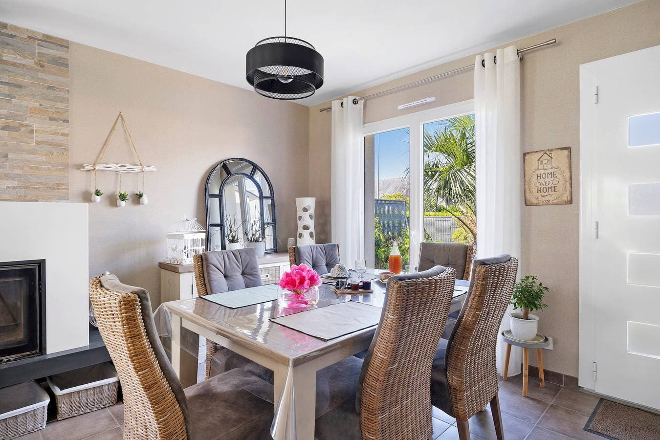 Foto 12 von 20: Gästezimmer „Saint-Samson-sur-Rance“ mit privater Terrasse, Garten und WLAN