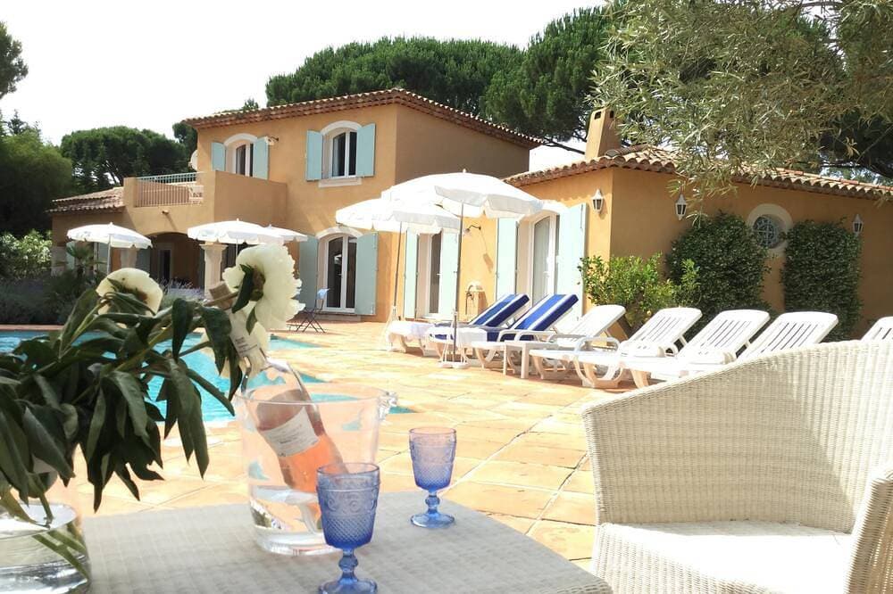 Villa 4 Schlafzimmer, 8 Personen 1