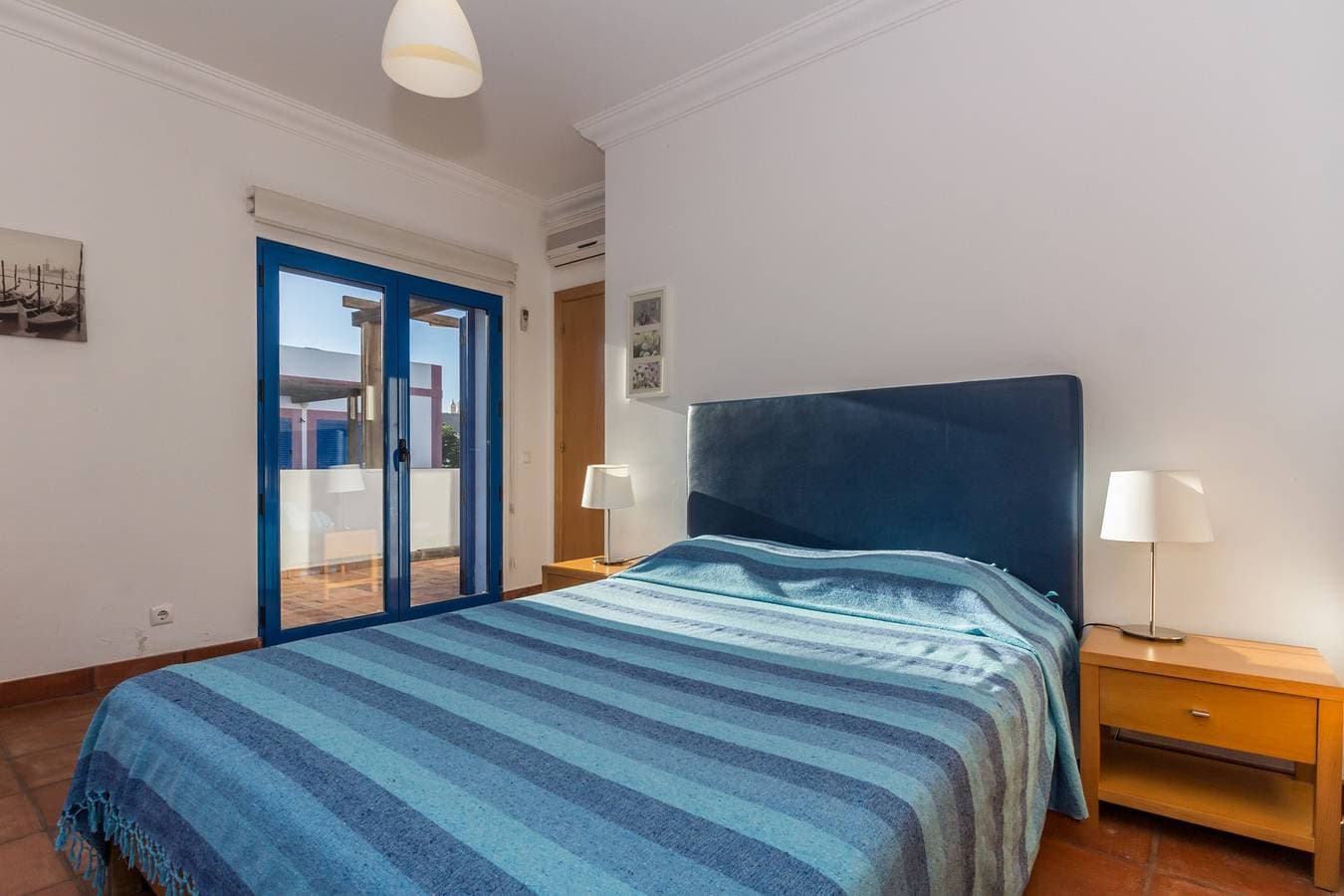 Foto 5 von 32: Villa mit 3 Schlafzimmern und Terrasse im Zentrum von Manta Rota by Algarvemanta (56V3)