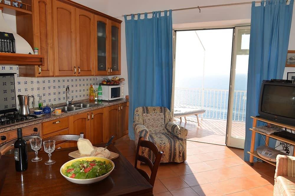 Foto 5 von 8: Bright and spacious apartment where you can enjoy peace and beautiful sea views