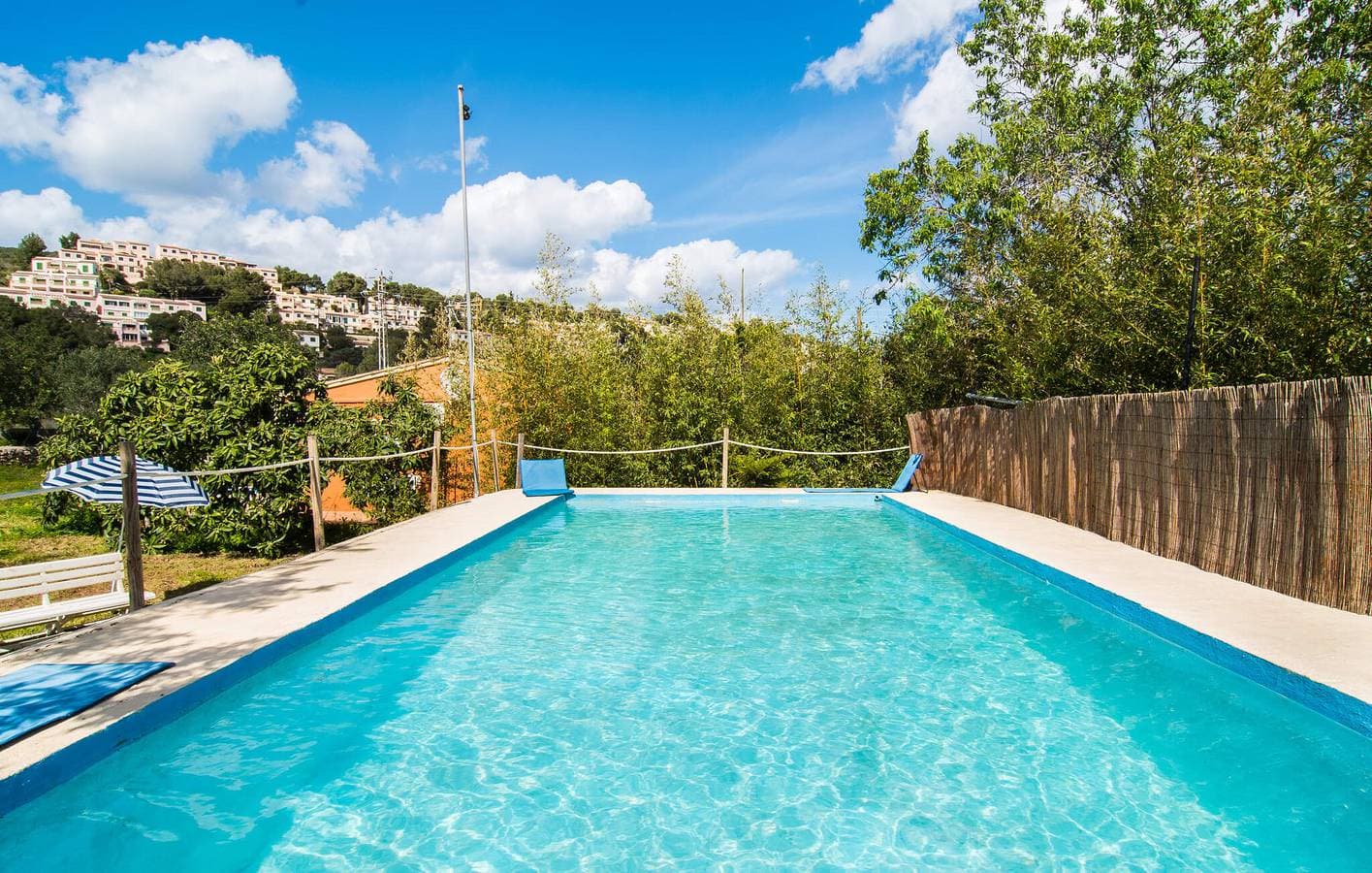 Foto 9 von 41: Sonnige Wohnung mit Terrasse & Pool, 800m zur Cala de n'Aladern