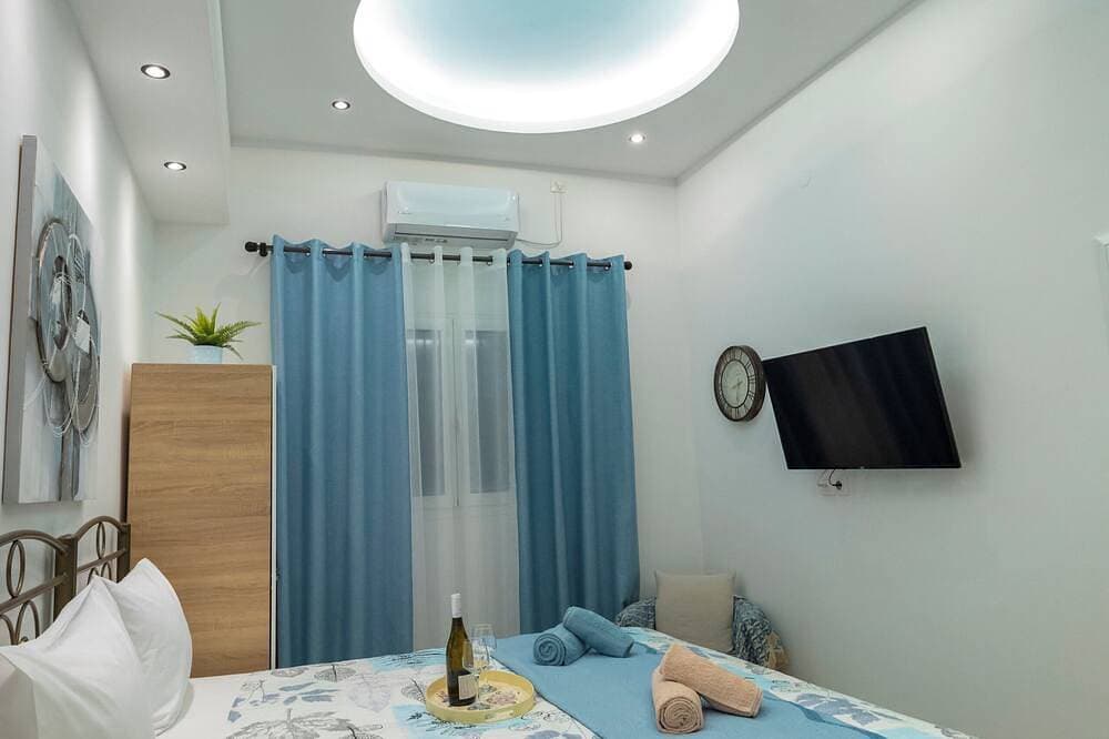 Foto 10 von 30: The Aqua - Stylish & Comfy Studio in Egaleo/Athens