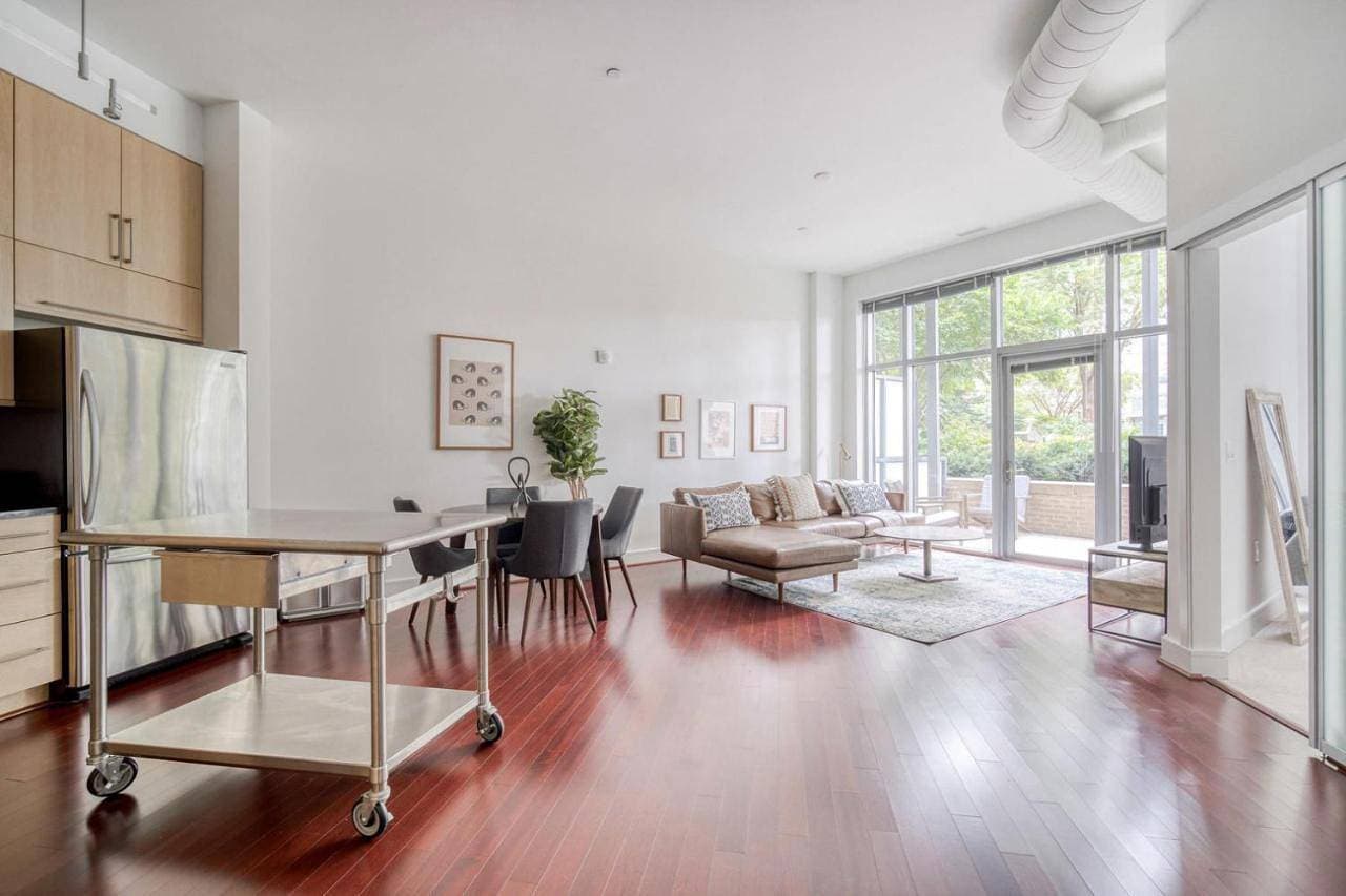Tysons Corner 1br w elevator close to theater WDC-826 1