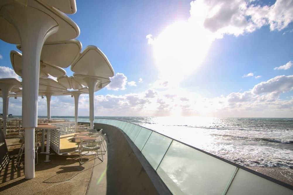 Foto 6 von 15: Phaedrus Living: Seaside Modern Flat Limnaria 123