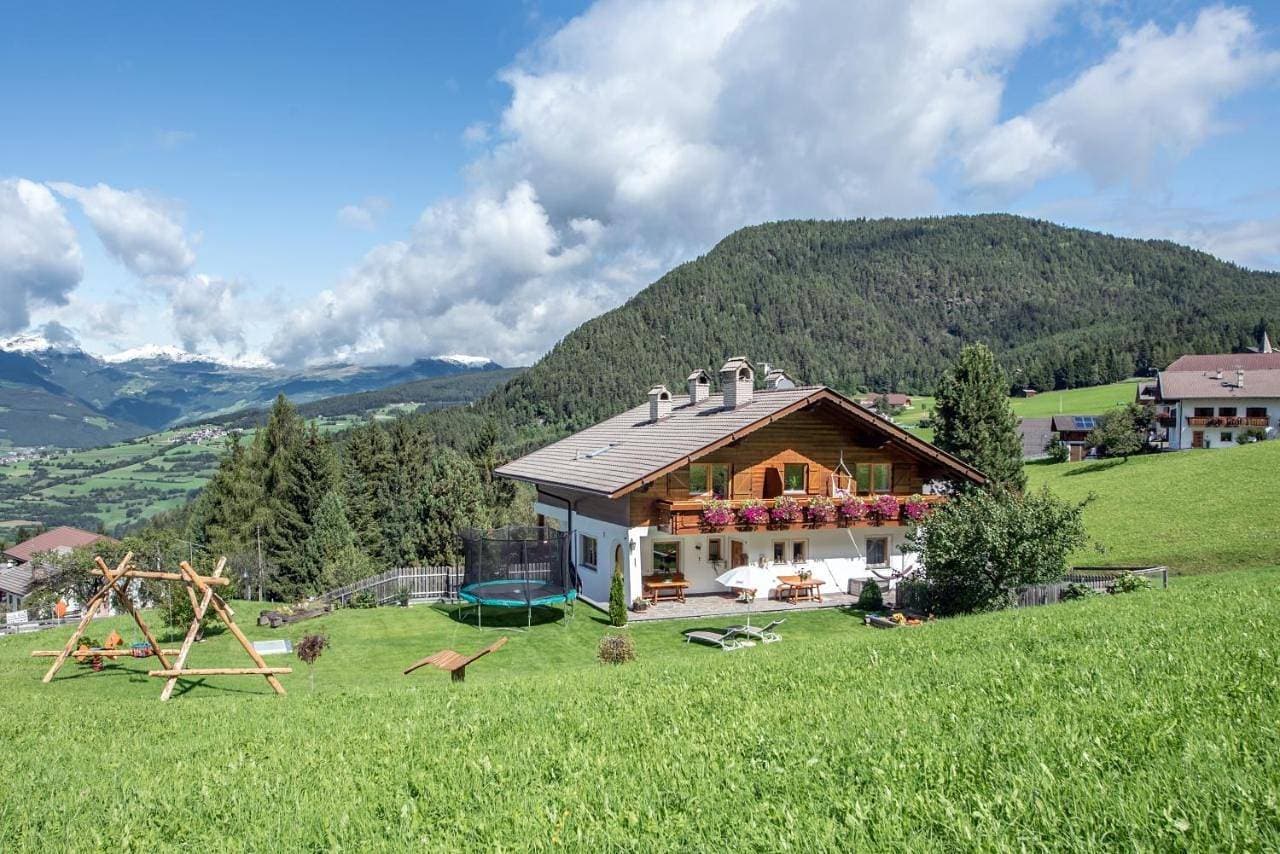 Foto 4 von 27: Apartment with Mountain View