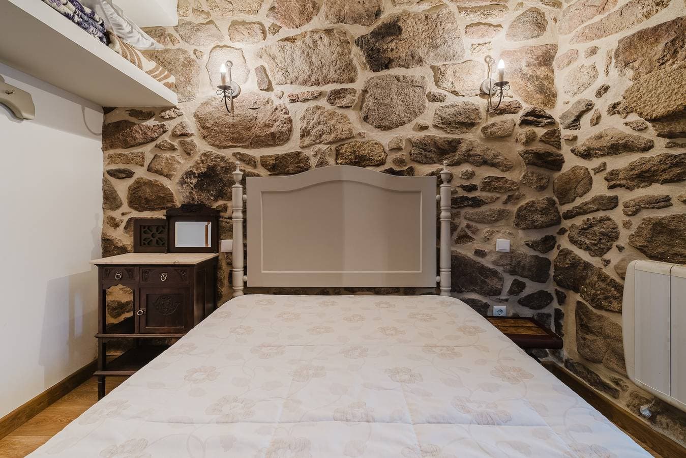 Foto 4 von 24: Zimmer 'Duplo - 1' mit gemeinsamer Terrasse und Wi-Fi