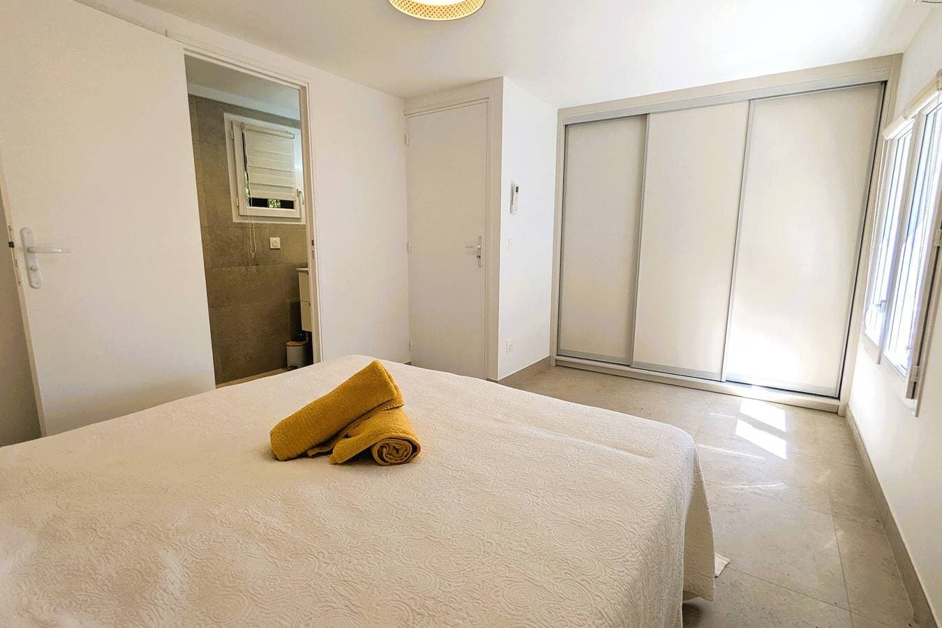 Foto 10 von 17: Ferienwohnung für 3 Personen mit Terrasse