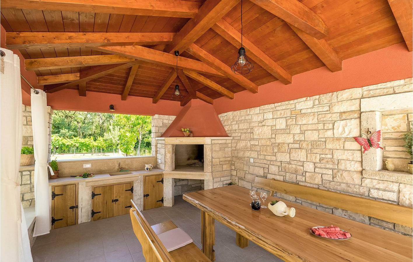 Foto 10 von 32: Geräumige 2-Zimmer-Wohnung mit Pool, WLAN und Parkplatz