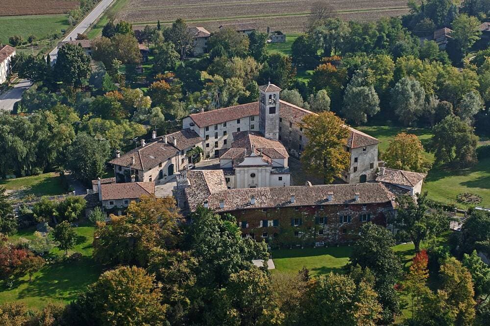 Foto 9 von 30: R. Antikes Haus im Schloss mit Garten, nahe Meer, zwischen Triest und Venedig