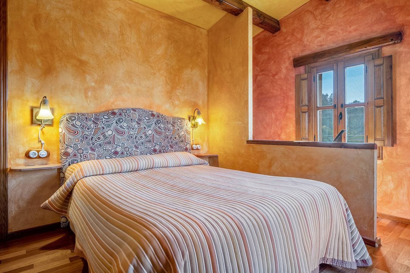 Foto 12 von 41: Finca "Lo Paller" mit Bergblick, Gemeinschaftspool und WLAN