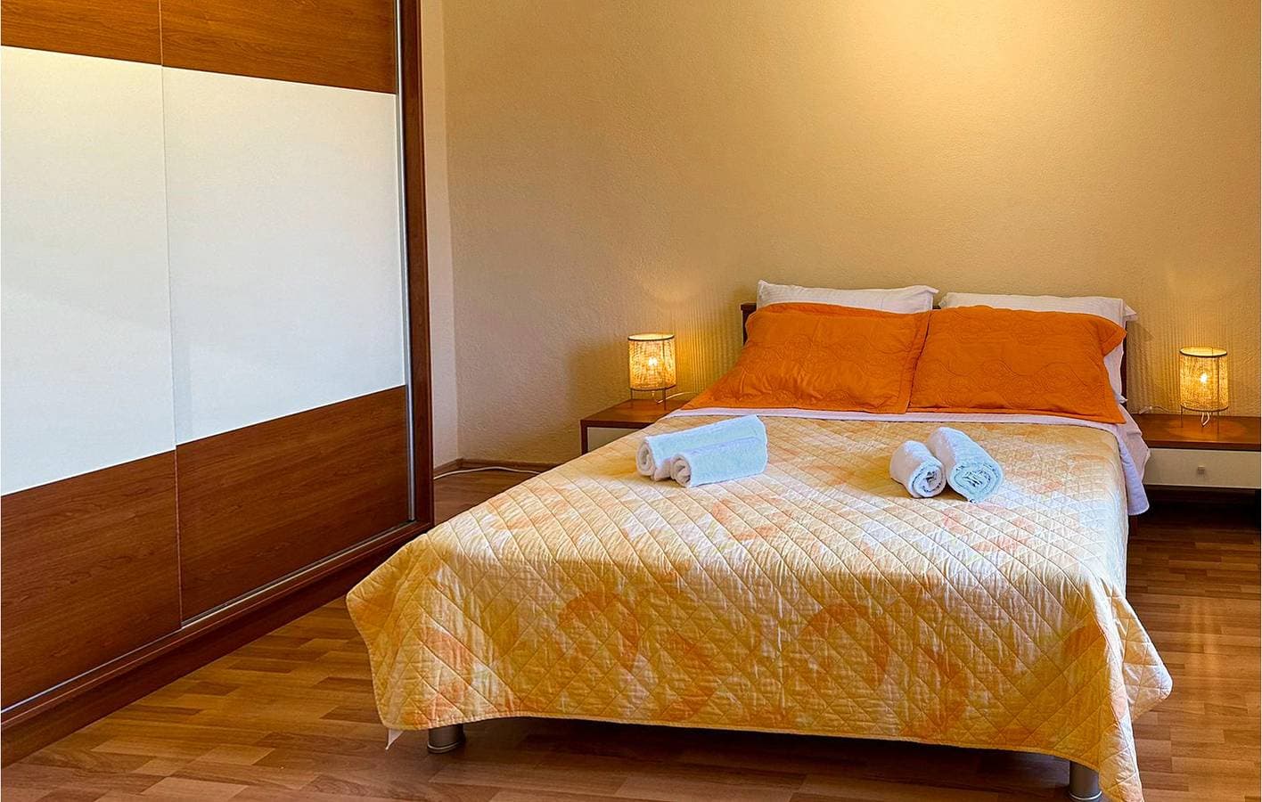 Foto 11 von 22: Gemütliche Ferienwohnung mit Terrasse, Küche, WLAN und Parkplatz
