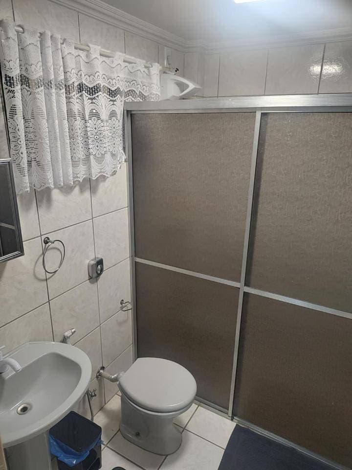 Foto 11 von 26: Two-Bedroom Apartment with Balcony