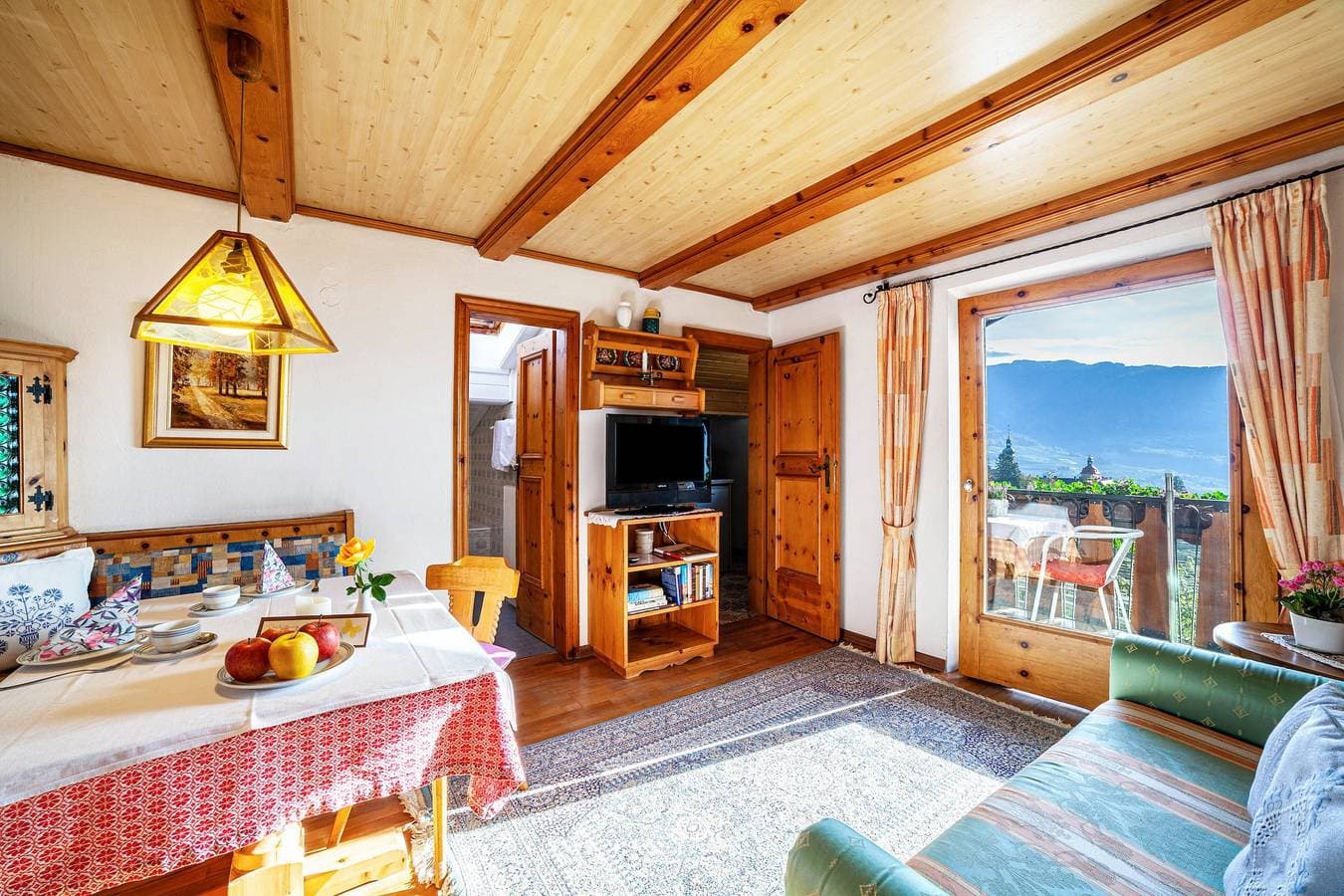 Foto 7 von 20: "Adang Ferienwohnung Mutspitz" mit Bergblick, Garten und WLAN