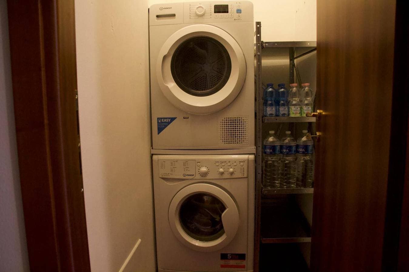 Foto 5 von 10: Ferienwohnung 'Mandiri' mit Privatterrasse, Balkon und Wi-Fi