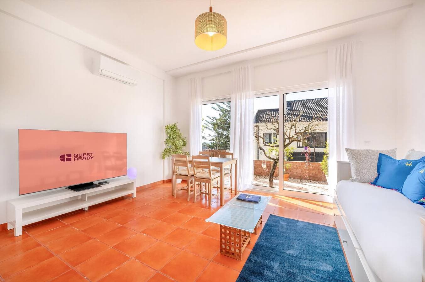 Foto 2 von 31: Ferienwohnung für 4 Personen mit Terrasse