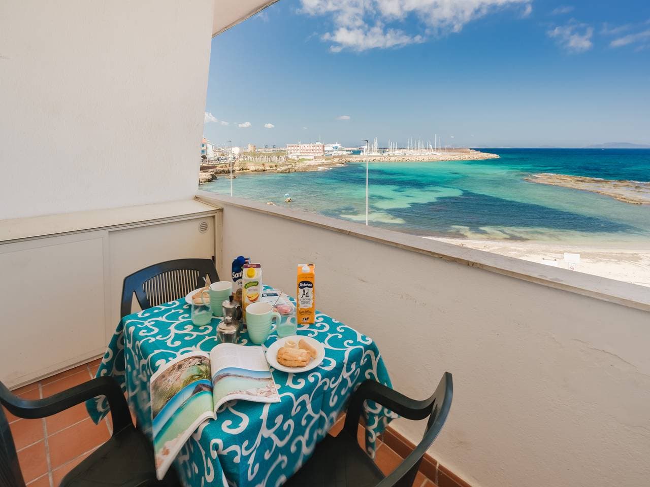 Atemberaubende Wohnung mit Meerblick auf Sardinien 1