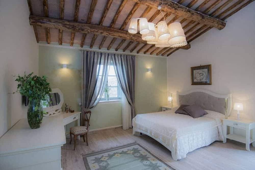 Foto 6 von 30: Villa Trevinano - Private villa with pool in Lazio