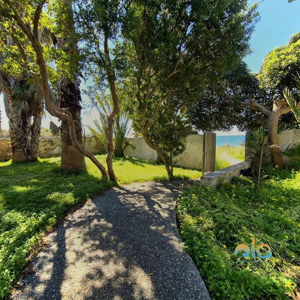 Foto 8 von 34: Three-Bedroom Holiday Home