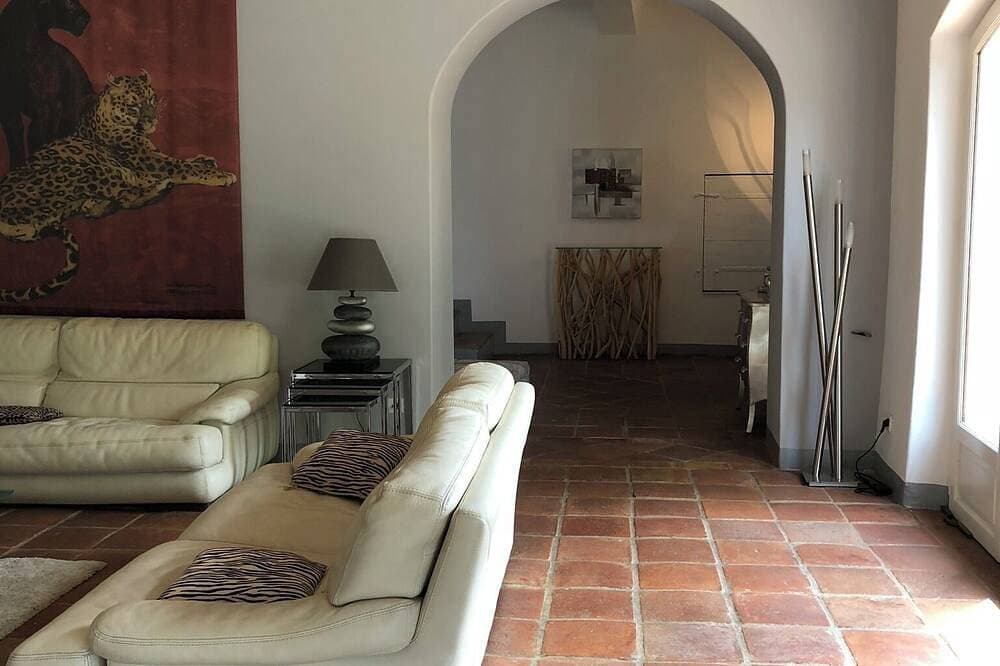 Foto 5 von 30: Exceptional And Rare, 15 km from Marseille, Be 3 km From Aubagne, Mas De Standing