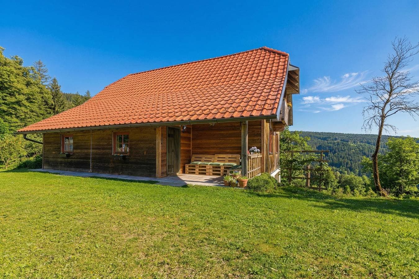 Organic Homestead Mikl Alder Suite 1