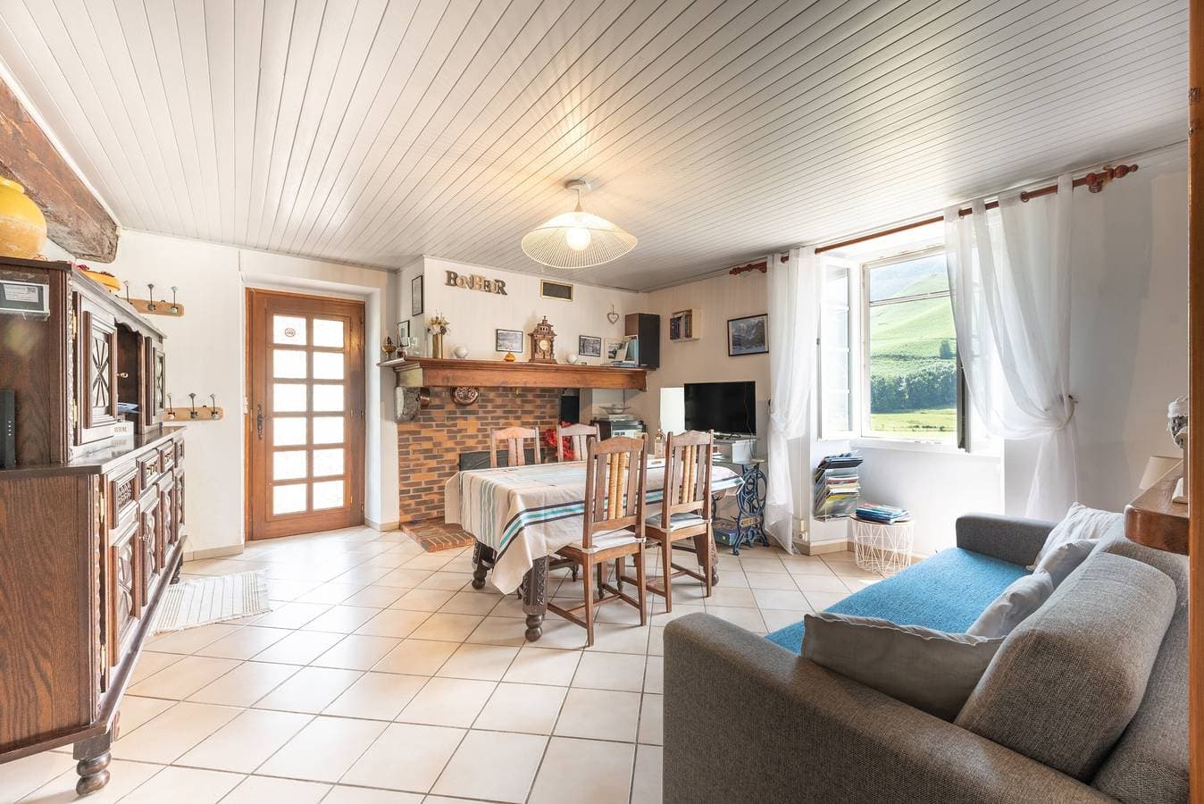 Foto 4 von 26: Appartement "Bellevue Accous" mit Bergblick, privater Terrasse und WLAN