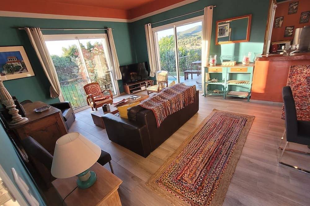 Foto 12 von 30: Casa Sicreta, Standard Villa 8 Personen mit beheiztem Pool & AC, Lozari Korsika