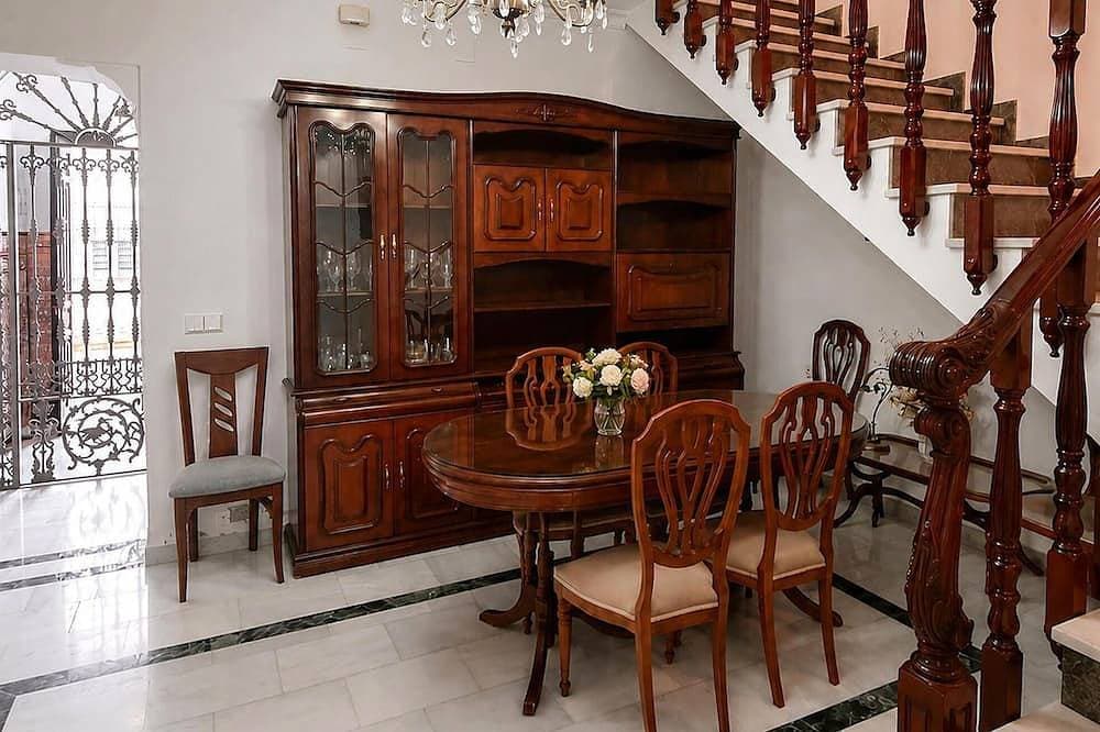 Cozy home in La Puebla de los Infan 1