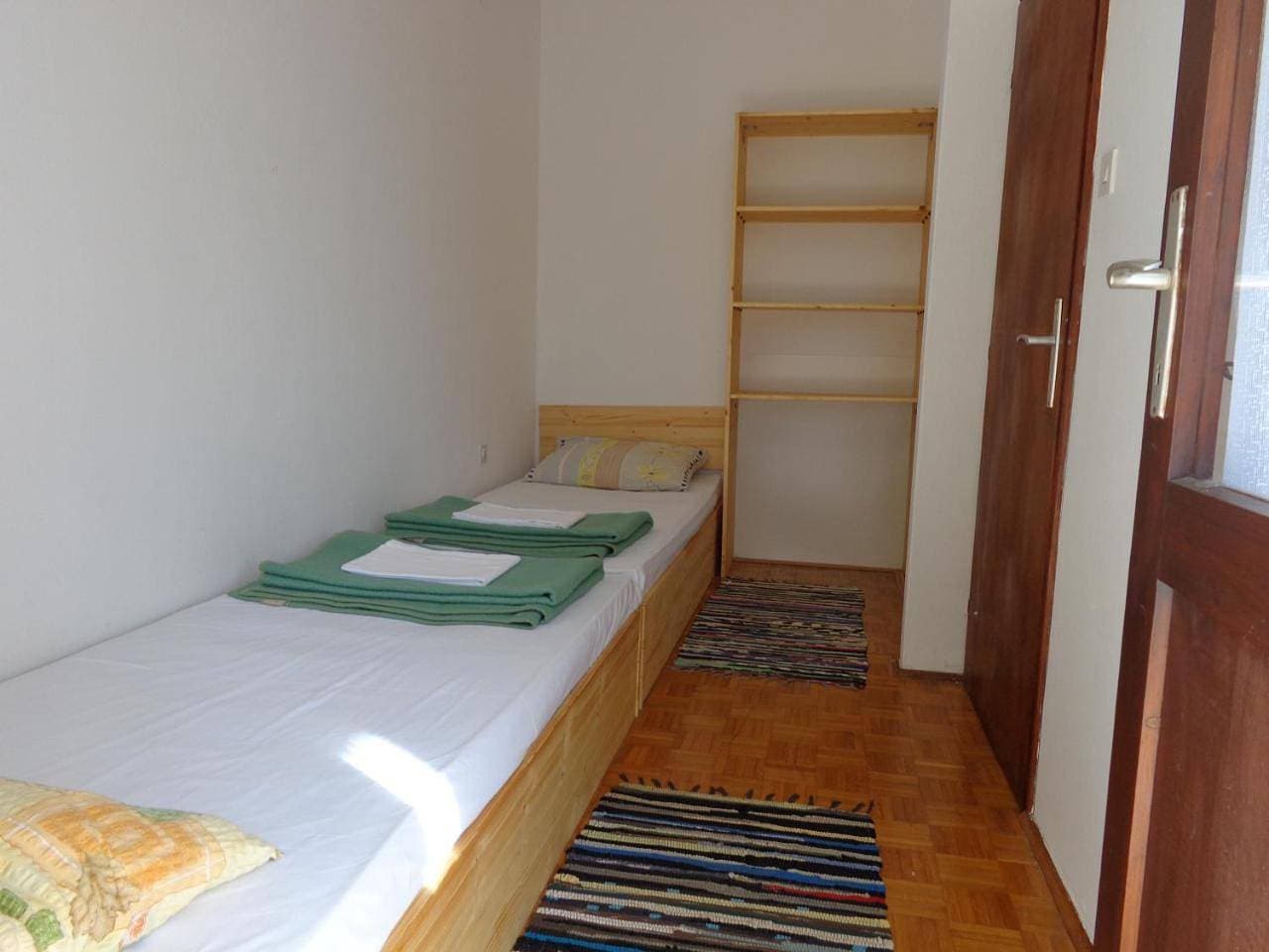 Foto 12 von 24: Two-Bedroom Apartment with Terrace