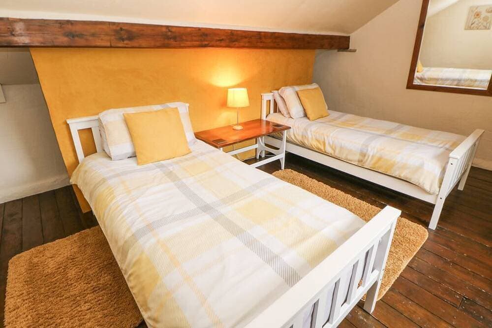 Foto 6 von 30: Courtyard Cottage, Peak Forest