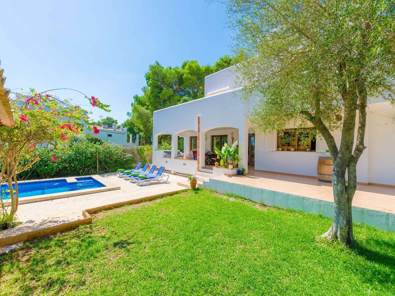 Foto 13 von 57: Ca N'estel - Ferienhaus Mit Privatem Pool