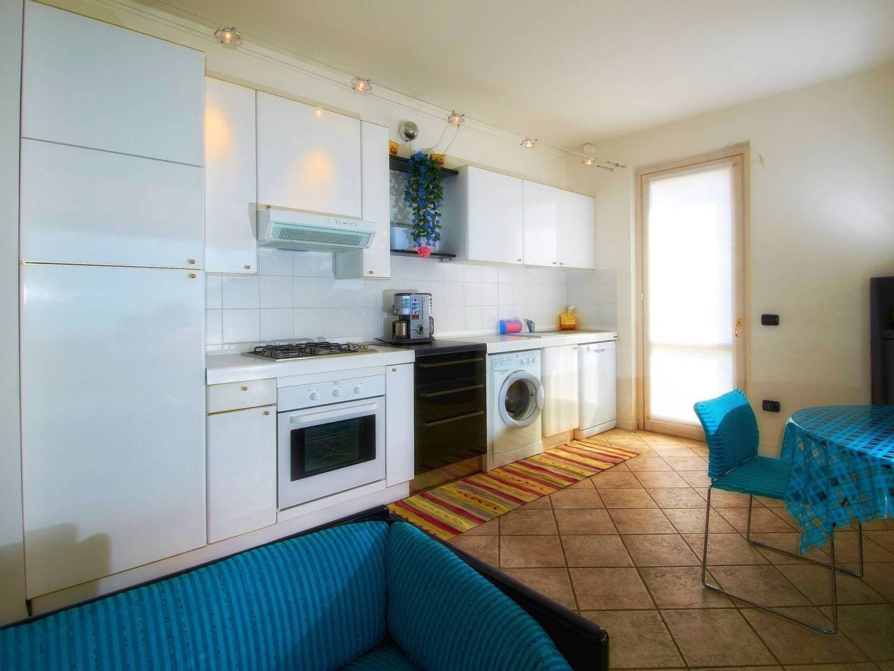 Foto 7 von 21: Türkisfarbenes Haus mit fantastischer Aussicht