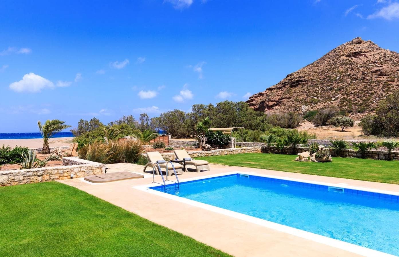 Foto 8 von 17: Villa für 2 Personen mit Pool