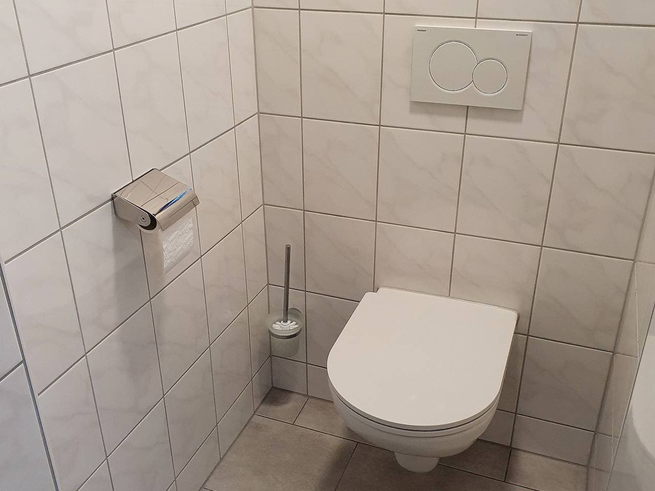 Foto 13 von 13: Ferienwohnung Seegarten - Souterrain Ferienwohnung, 50qm, 1 Schlafnische, 1 Schlafcouch. 1-2 Personen