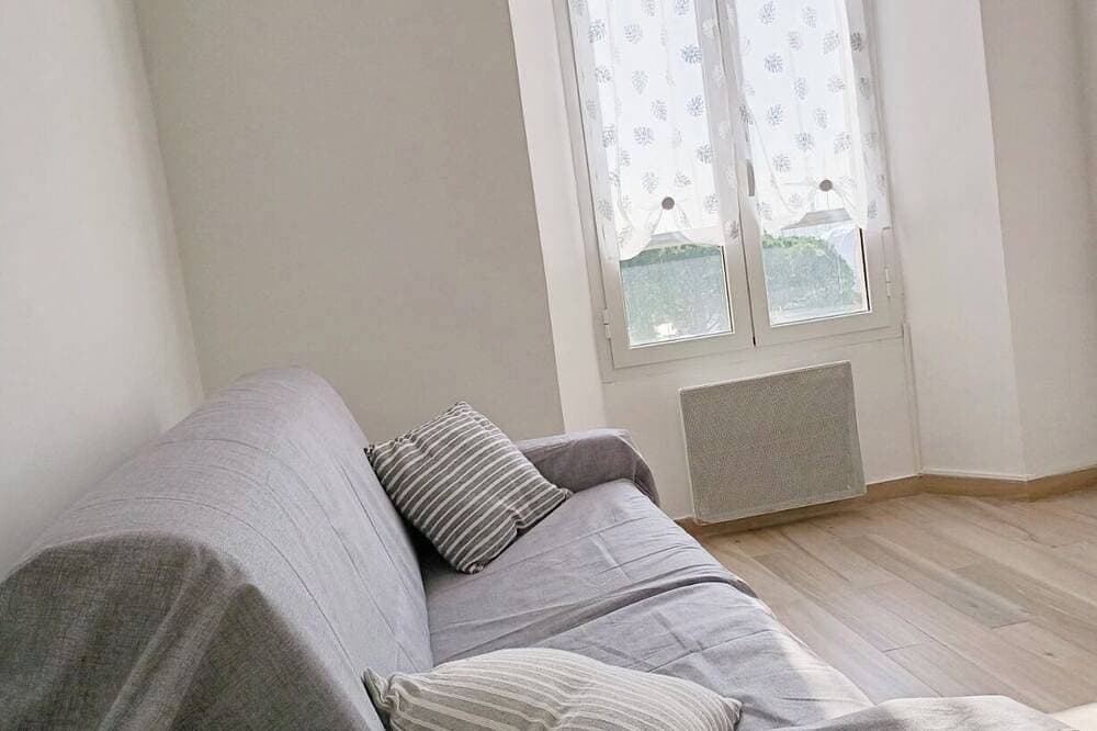 Foto 7 von 17: Schöne moderne Wohnung: Meerblick, Menton Garavan
