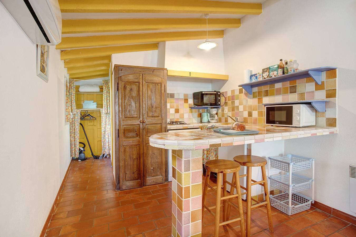 Foto 7 von 34: Einzimmerapartment 'Meublé' mit Gemeinschaftspool, privatem Garten und WLAN