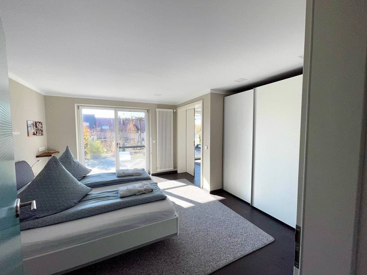 Foto 10 von 21: Ferienwohnung Garten-Oase - Hochwertige Gartenwohnung mit Sonnenterrasse
