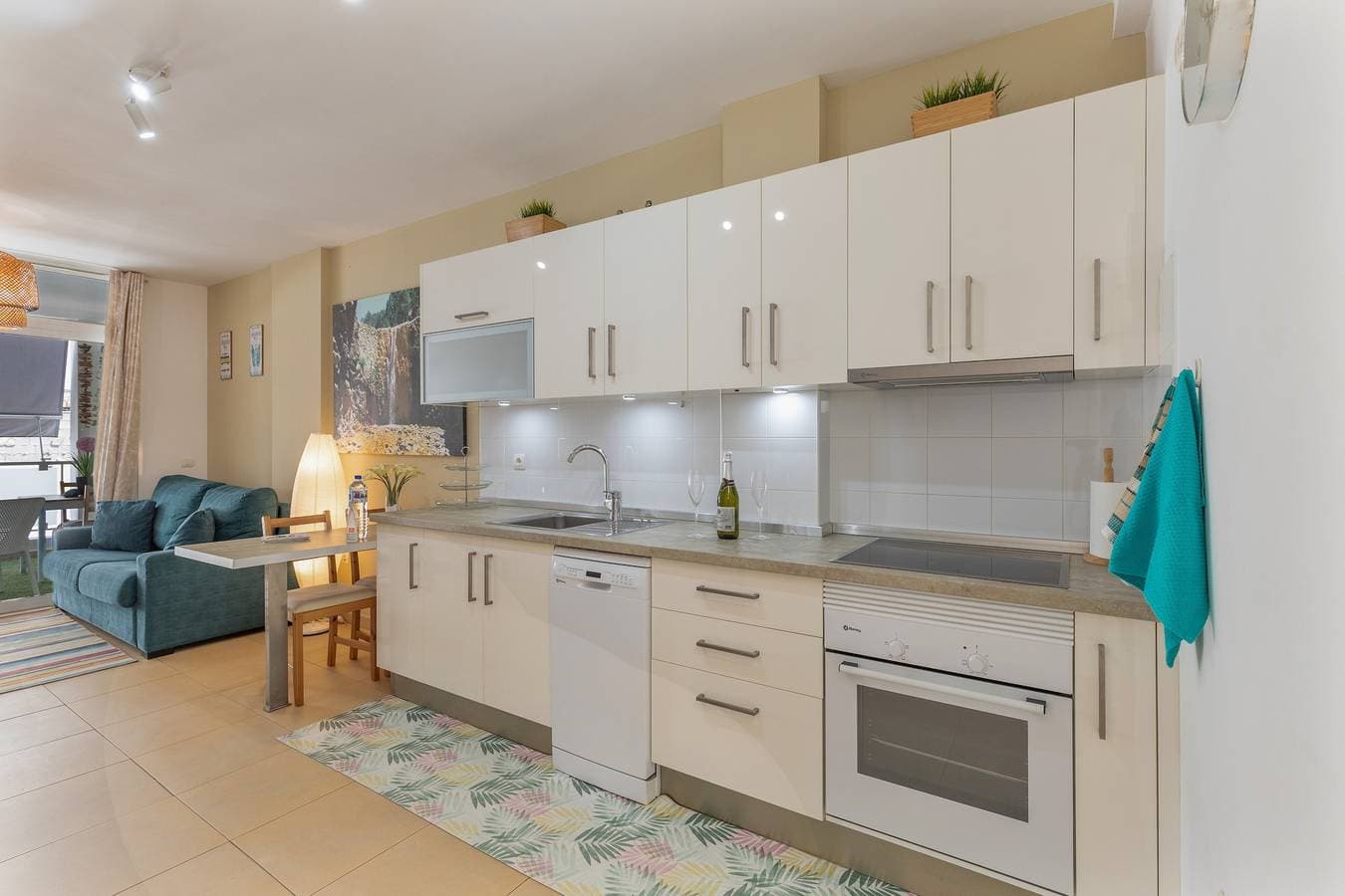 Foto 13 von 23: Apartment 'Calas' mit Bergblick, WLAN und Klimaanlage