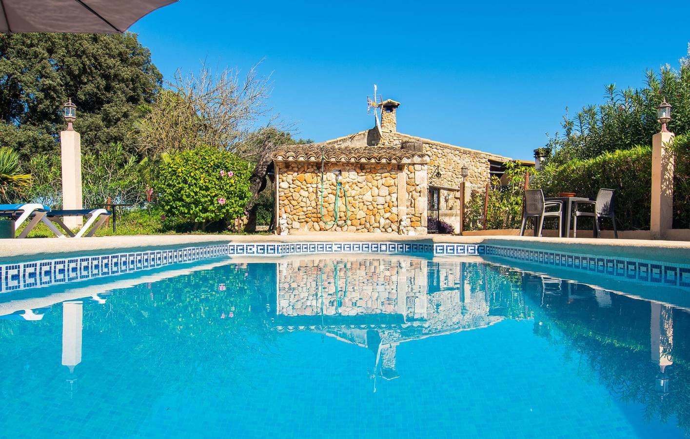 Foto 7 von 38: Búger Oase: Charmante Wohnung mit Pool und Terrasse