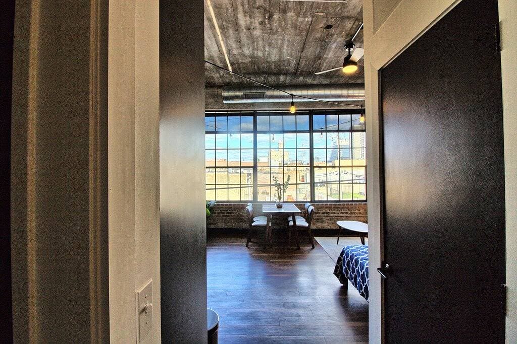 Chic Ultramodern Studio Loft w/ Designer Features 1