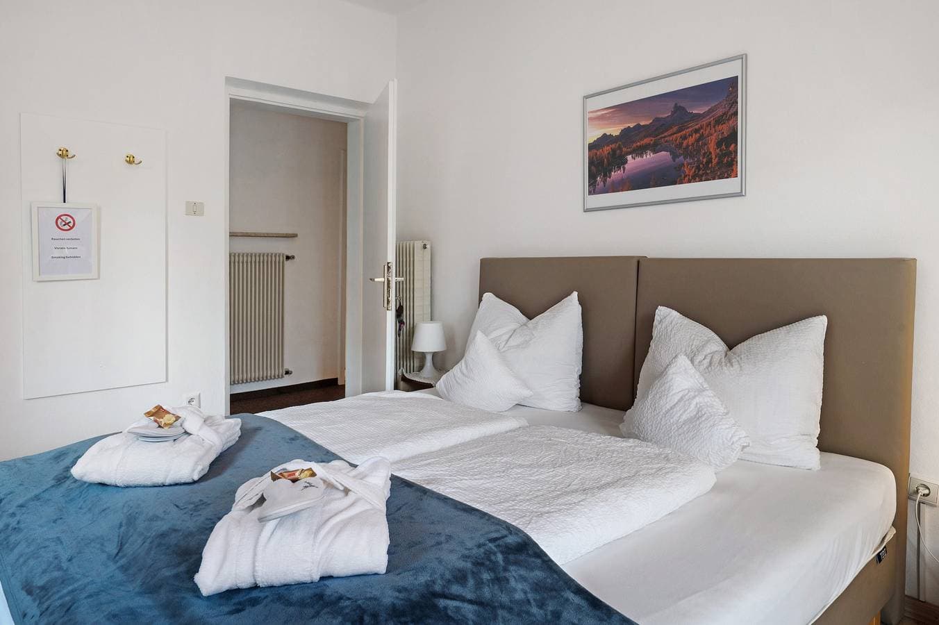 Foto 12 von 34: Zimmer 'Haus Burger Vilpian 3' mit Bergblick, Balkon und Wi-Fi