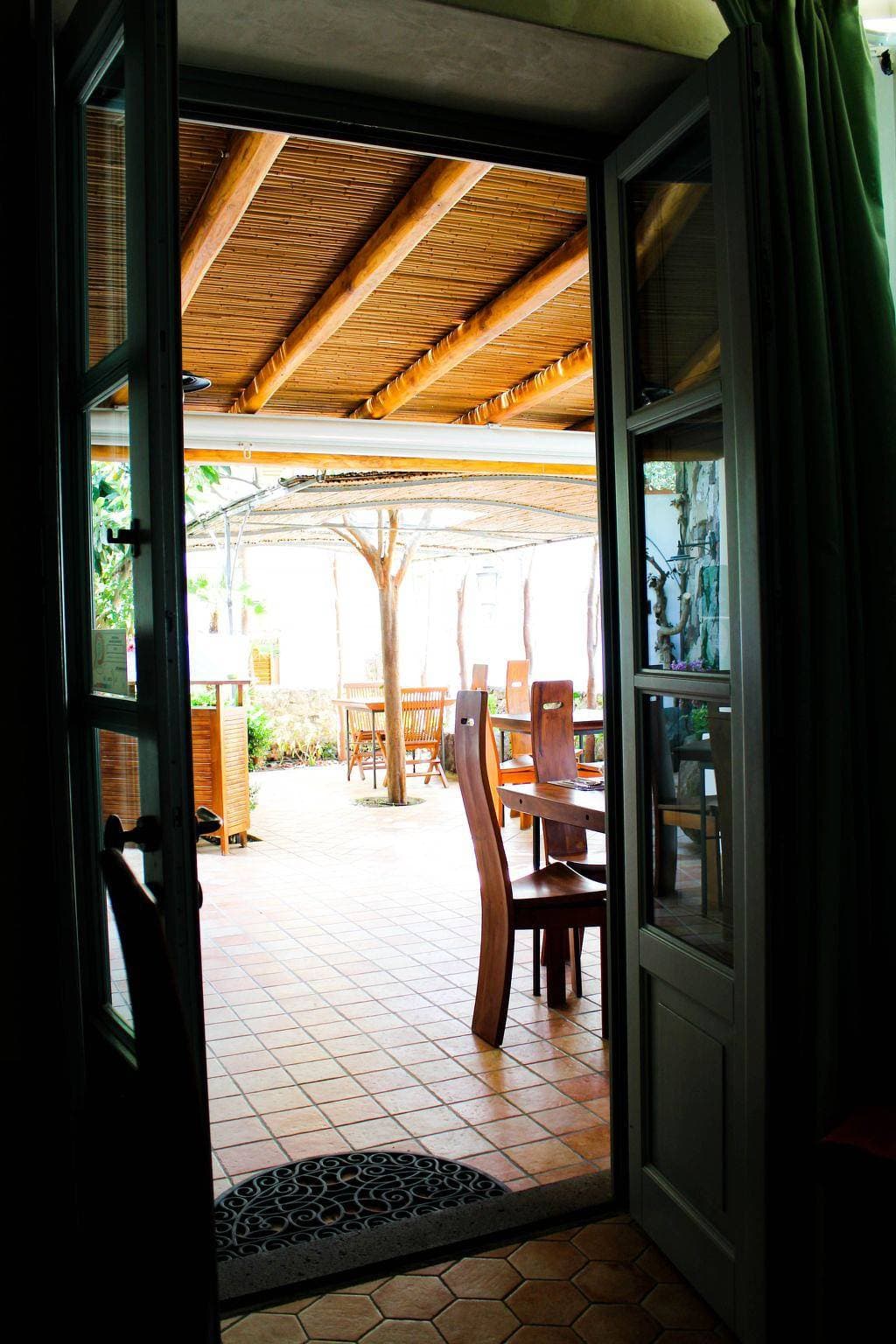 Foto 11 von 14: Charmantes Apartment mit Terrasse nahe Nachtleben und Strand