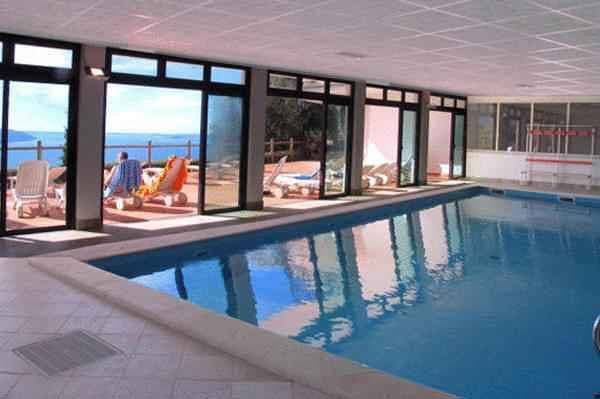 Foto 5 von 27: Ferienwohnung mit Seeblick und Pool