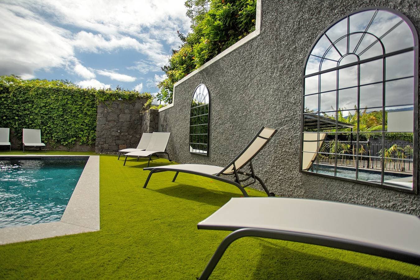 Foto 10 von 28: Einzimmerapartment '5' mit Meerblick, Gemeinschaftspool und Wi-Fi